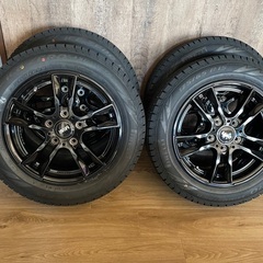 未使用スタッドレスタイヤと中古ホイール4本セット