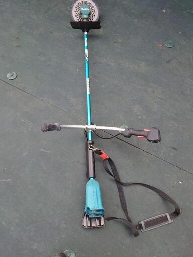 マキタ18v36v草刈り機　MUR368UD