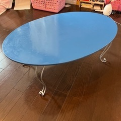 かわいい猫足丸テーブル　青