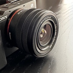 Sony FE 28-60mm F4-5.6 + スクエアレンズフード
