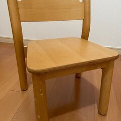 無印良品の木製子供用椅子