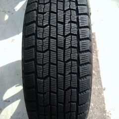 アルミホイール付きスタッドレスタイヤ４本セット　GOODYEAR ICE NAV