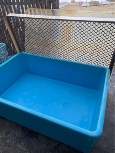 中古　めだか、金魚飼育水槽　ふた、網付き