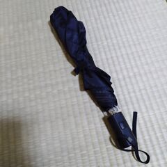 ほぼ新品🔴ワンタッチ式折り畳み傘