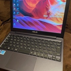 ASUS ノートパソコン E203M