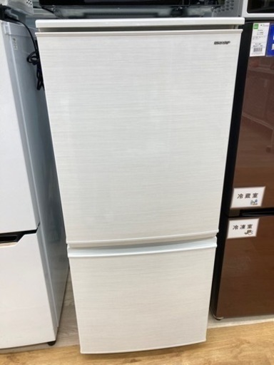 SHARP(シャープ)の2ドア冷蔵庫　SJ- D14D-W　のご紹介です。
