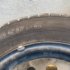 スタッドレスタイヤ 185 65 15