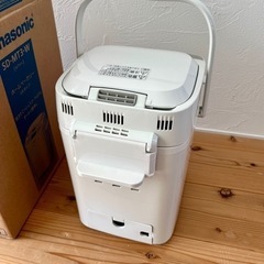Panasonic パナソニック ホームベーカリー SD-MT3-W
