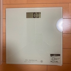 体重計(電池は新品へ交換済み)