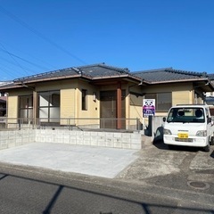 希少性が高い早鈴町一戸建て貸家✨駐車場2台　4DK 庭あり　月額...