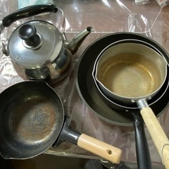 調理器具5点セット（フライパン、鍋×3、やかん）