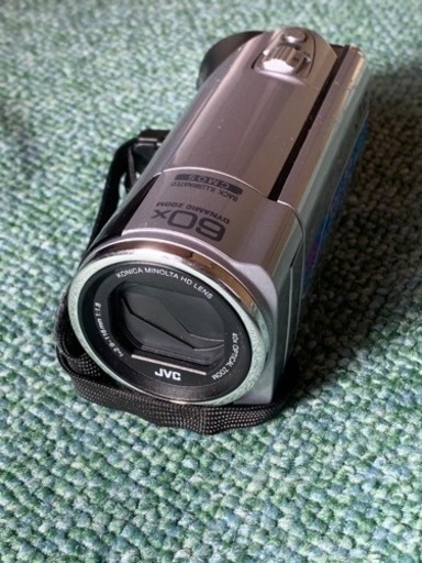 ビデオカメラ　JVC  GZ-E311-S
