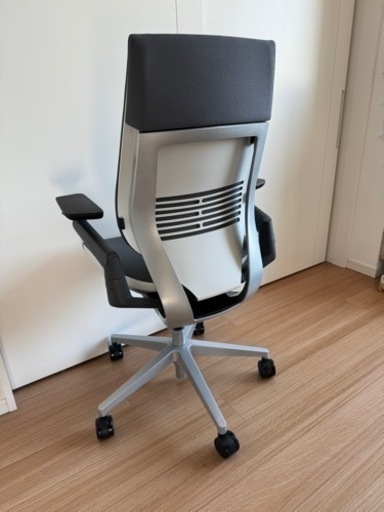 【ほぼ新品】【超美品】Steelcase Gesture Chair / オフィスチェア