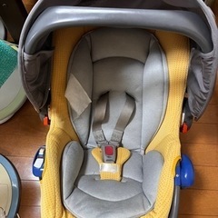 新生児用　チャイルドシート　コンビ　持ち運び可能