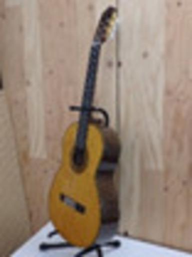 ヤマハクラシツクギター（美品です）：CG-170SA型、専用のハードケース付き