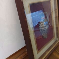 石による壺の立体絵画