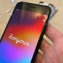 SIMフリー iphoneSE 第二世代 64GB