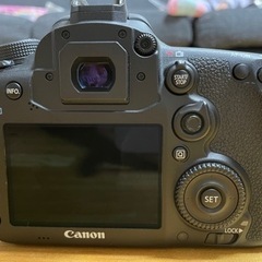 Canon EOS 7D Mark II + Lens 18-55mm