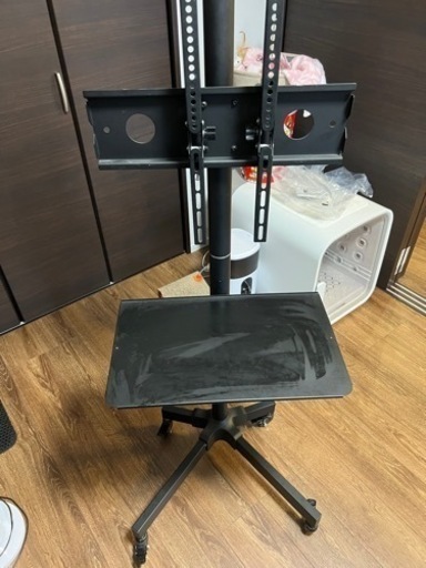 テレビスタンド 23-60インチ液晶テレビに対応 ハイタイプ 高さ調整可能 キャスター付き 耐荷重25kg 業務用 省スペース 黒い