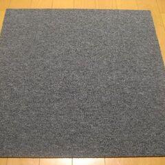 日本製タイルカーペット厚み6.5㎜・1枚２００円・在庫２０枚（１...
