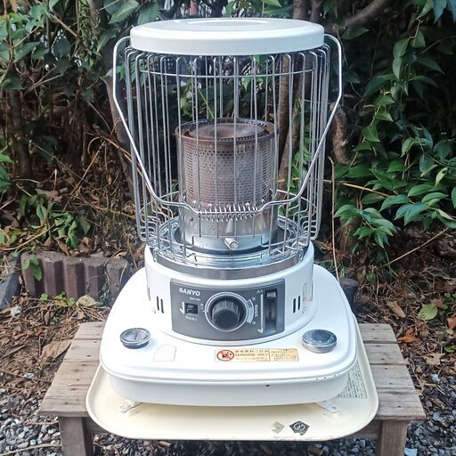 ☆美品!!お届け可!!☆ サンヨー 石油ストーブ 自然通期形開放式 OHC-423