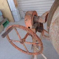 コンクリートミキサー モーターなし 口径：35㎝奥行55㎝ 全寸W140 H95