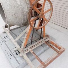 KYC コンクリートミキサー 口径45㎝奥行65㎝ 外寸 H110 W180 D80