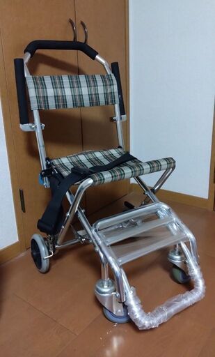 介護　簡易車椅子　折り畳み式