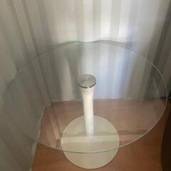 超高級ハイブラン BoConcept 北欧デンマーク ガラステーブル 高級家具 New York 希少 貴重 Denmark デンマーク オシャレ ボーコンセプト 高級 ハイブランド テーブル ガラステーブル 丸テーブル 家具 高級家具 北欧家具 北欧デンマーク家具 お城 オシャレ セレブ 気品 BoConcept NewYork 激安 格安 破格 安い 特価 特売 セール