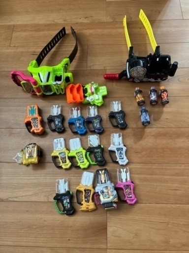 仮面ライダー変身ベルト　エグゼイド　ビルド