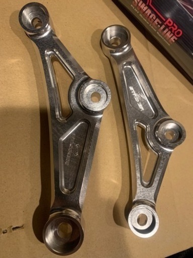 カワサキ　z900rs エンジンハンガー　ストライカー