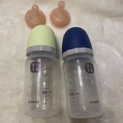 コンビ　combi 哺乳瓶　2本と乳首