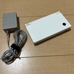 Nintendo DSi 本体 充電器セット