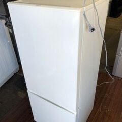 福岡市内配送無料　AQUA アクア AQR-18D(W) [冷蔵庫（184L・右開き） 2ドア ミルク]