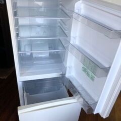 福岡市内配送無料　AQUA アクア AQR-18D(W) [冷蔵庫（184L・右開き） 2ドア ミルク]