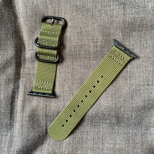 1/2の午後までに受け渡し京急鶴見駅から京急川崎駅ほぼ未使用Apple  