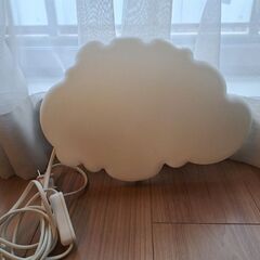 IKEA 雲のライト