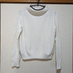 白　セーター