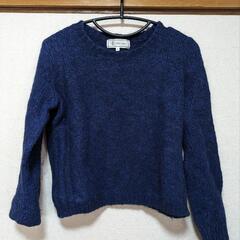 ブルー　セーター