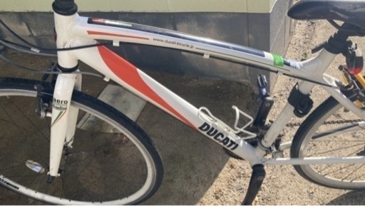 DUCATI[ドゥカティ] 700Cクロスバイク 7speed/LEDオート/ホワイト