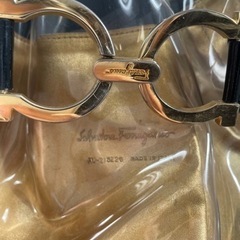 大幅値下げ中】フェラガモ ゴールドリック