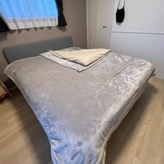 IKEAクイーンサイズベッド