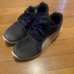 プーマ　PUMA スニーカー