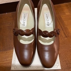 RIZ Comfort新品パンプス23.5EE