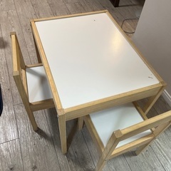 IKEA レット　子供用テーブル椅子付き