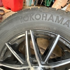 スタッドレスタイヤ　195/65r/15 アイスガード　ヨコハマタイヤ