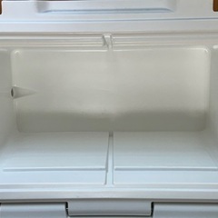 クーラーボックス　キャンプ