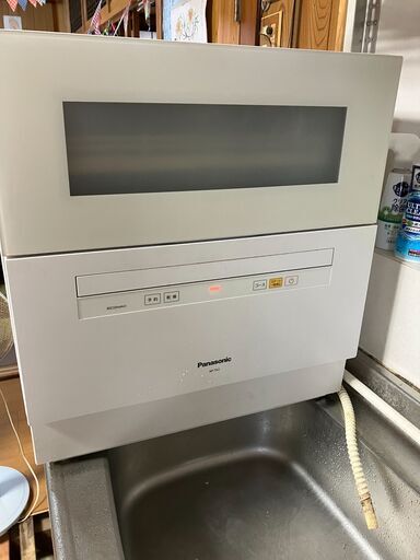 値下げ　Panasonic 食器洗い乾燥機 NP-TH1-W　2017年製　中古品