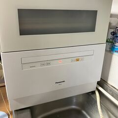 値下げ　Panasonic 食器洗い乾燥機 NP-TH1-W　2...