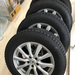 車のパーツ タイヤ、ホイール  スタッドレスタイヤ225/65R17